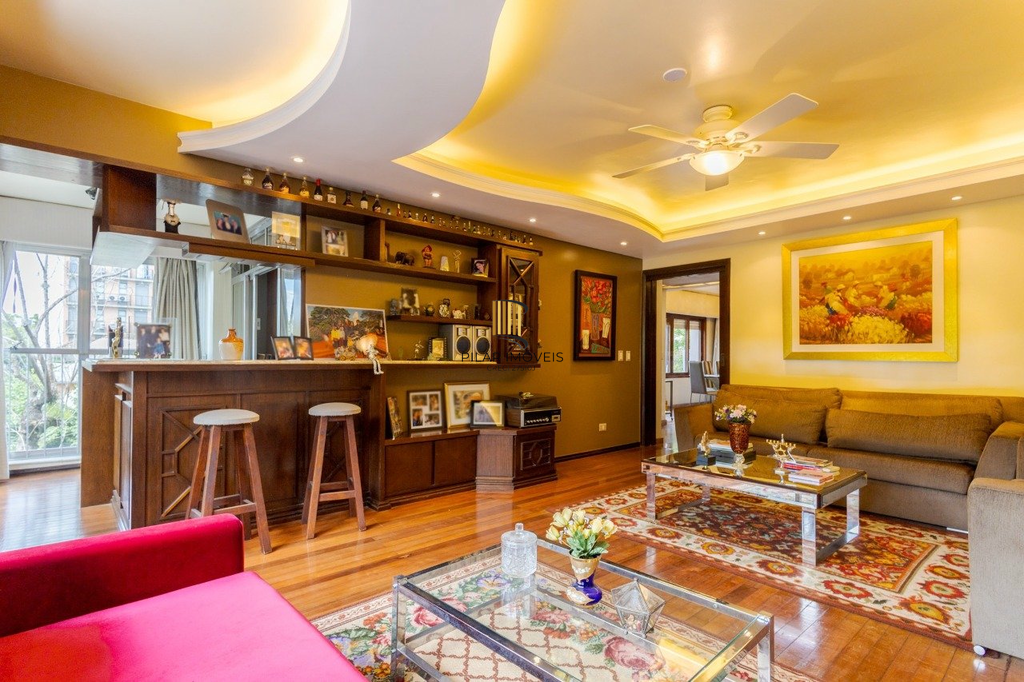 Apartamento 3 dormitórios no bairro Farroupilha