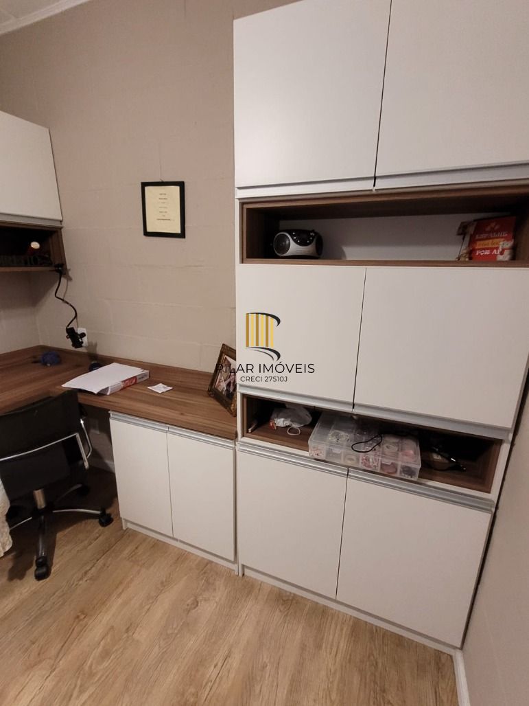 Apartamento 2 dormitórios no bairro Rubem Berta