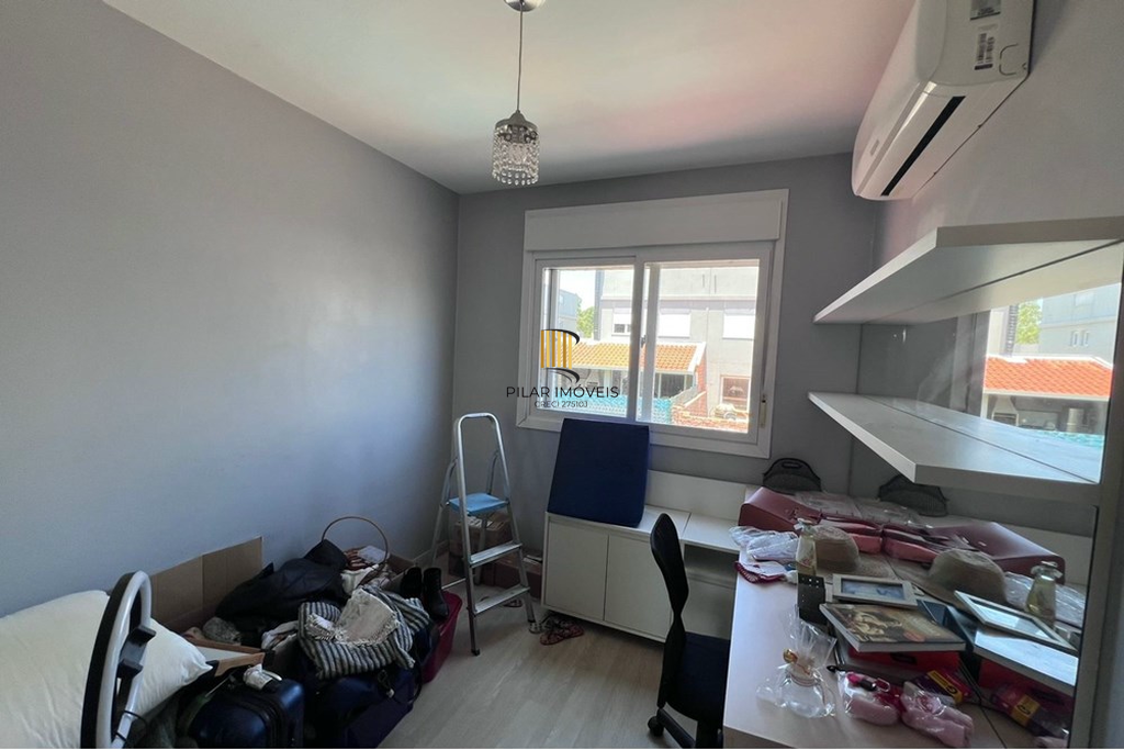 Casa 3 dormitórios no bairro Lomba do Pinheiro