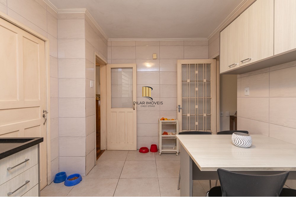 Casa 3 dormitórios no bairro Chácara das Pedras