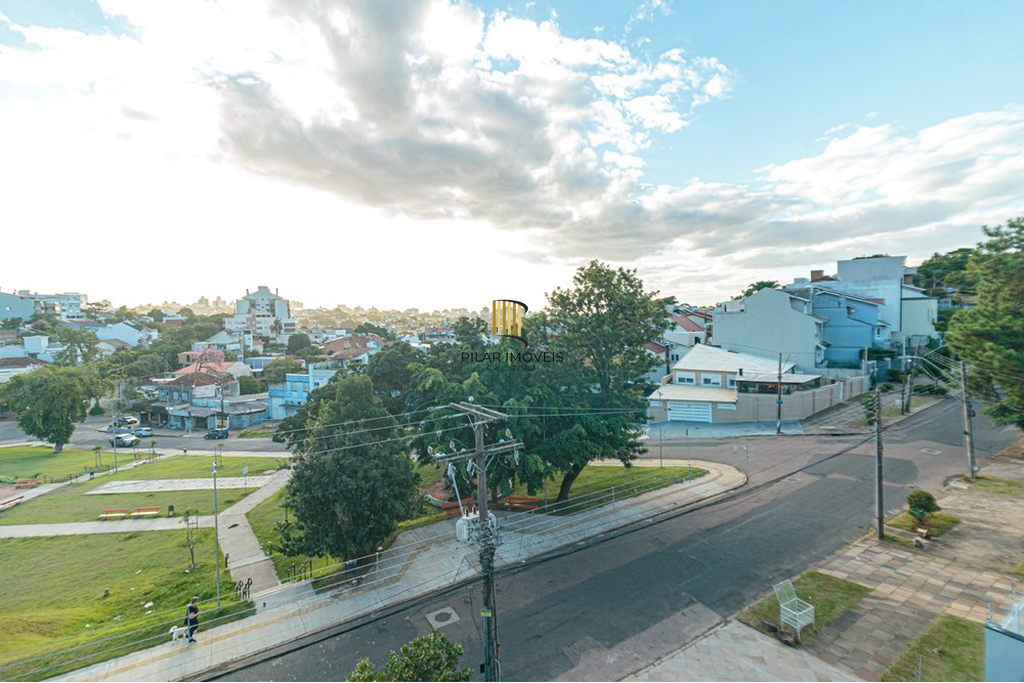 Casa 4 dormitórios no bairro Chácara das Pedras