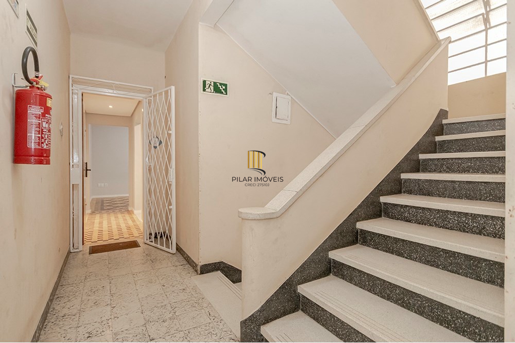 Apartamento 2 dormitórios no bairro Bom Fim
