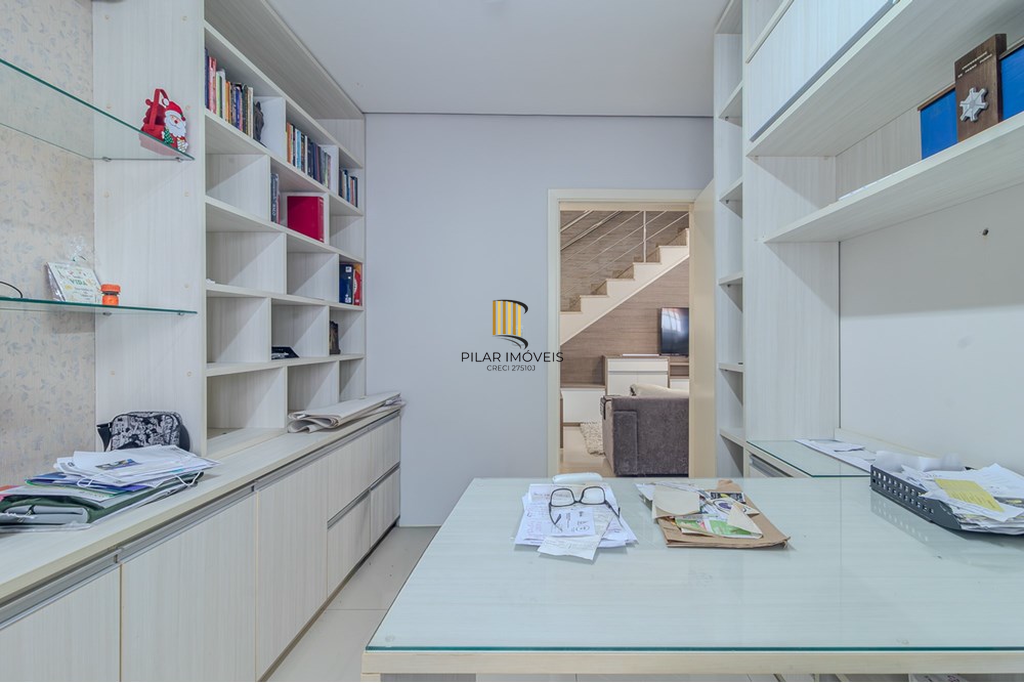 Casa 4 dormitórios no bairro Chácara das Pedras