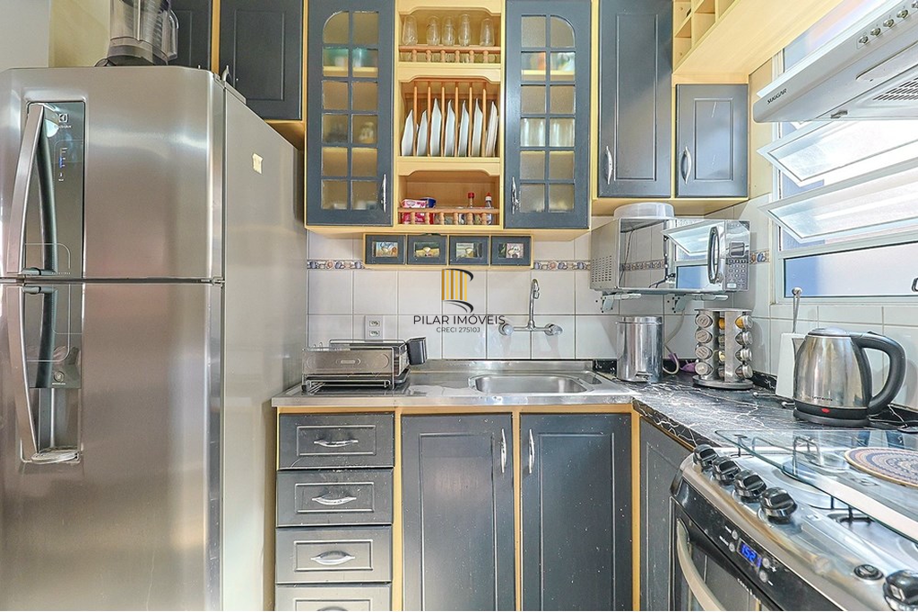 Casa de Condomínio 4 dormitórios no bairro Jardim Itu Sabará