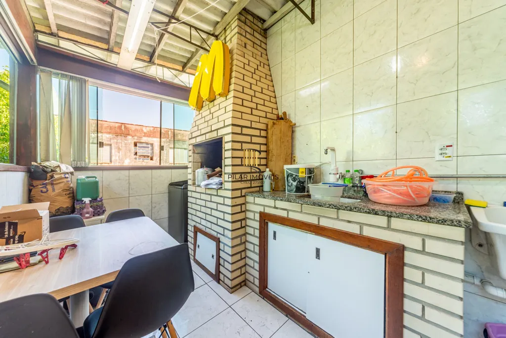 Casa 4 dormitórios no bairro Sarandi