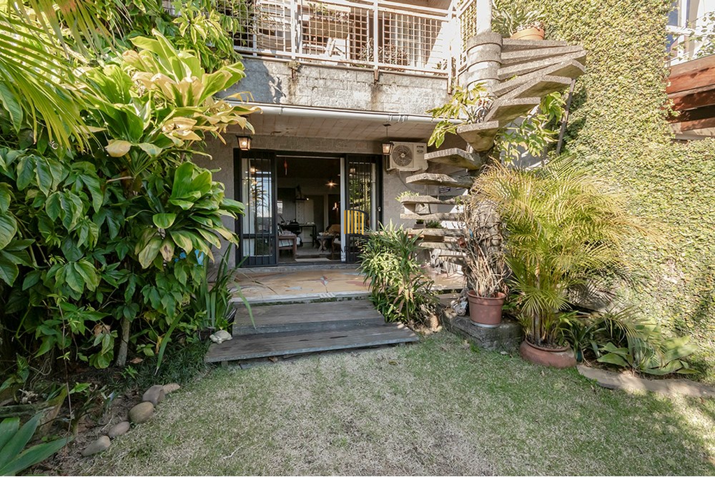 Casa 3 dormitórios no bairro Chácara das Pedras