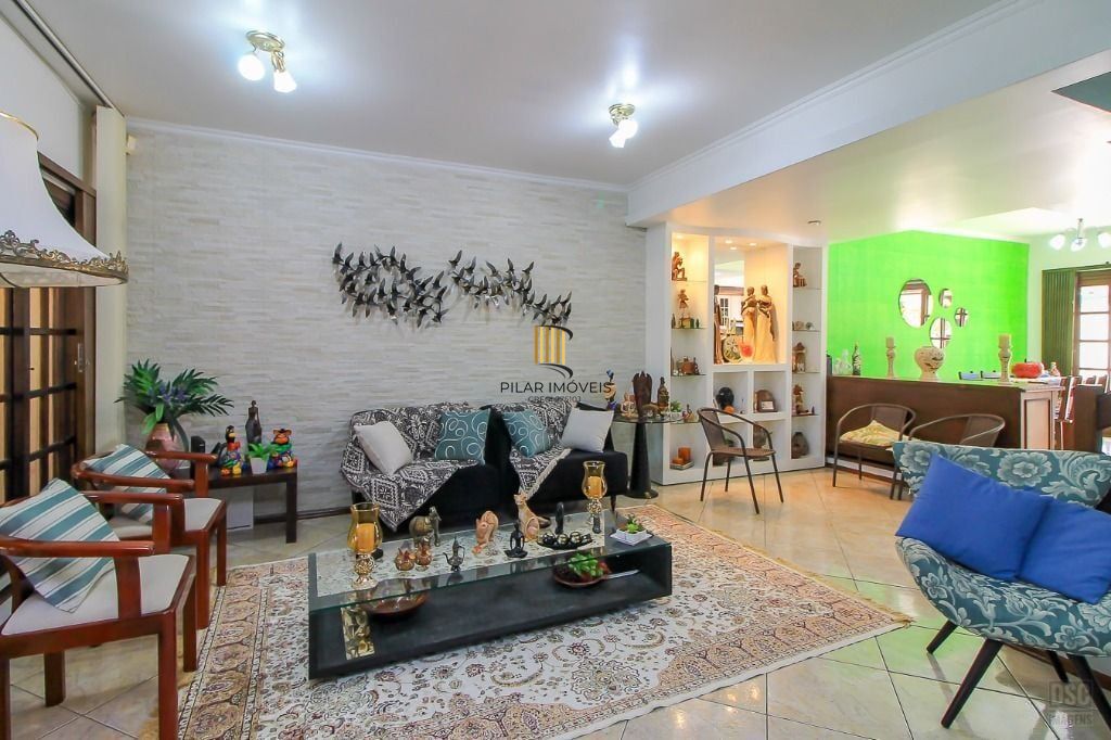 Casa 3 dormitórios no bairro Cavalhada