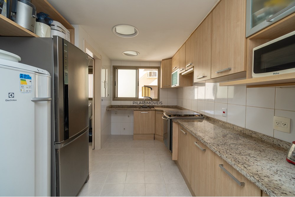 Apartamento 3 dormitórios no bairro Menino Deus