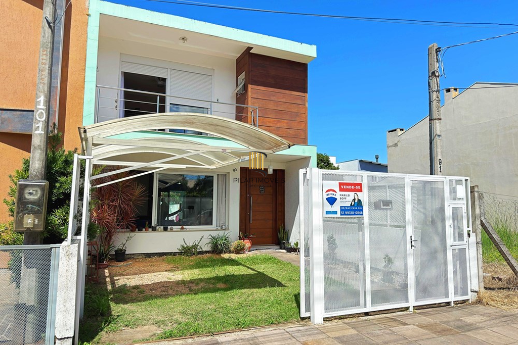 Casa 3 dormitórios no bairro Hípica