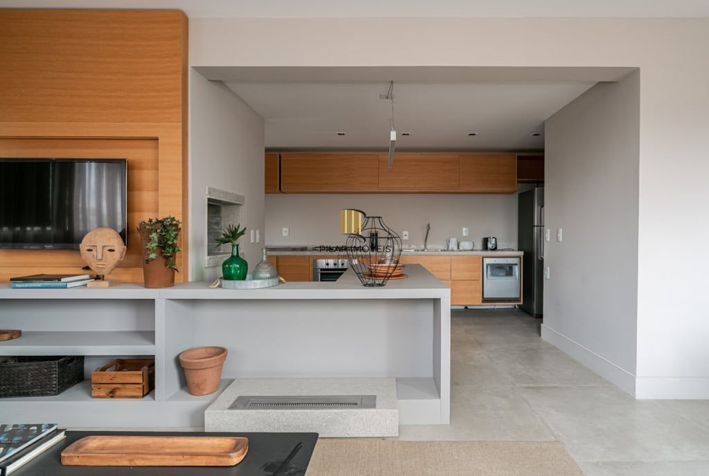 Apartamento 3 dormitórios no bairro Menino Deus