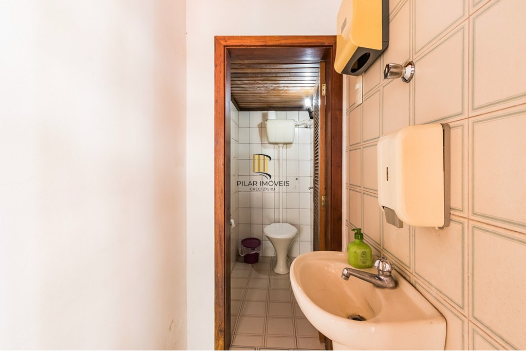 Casa 3 dormitórios no bairro Medianeira