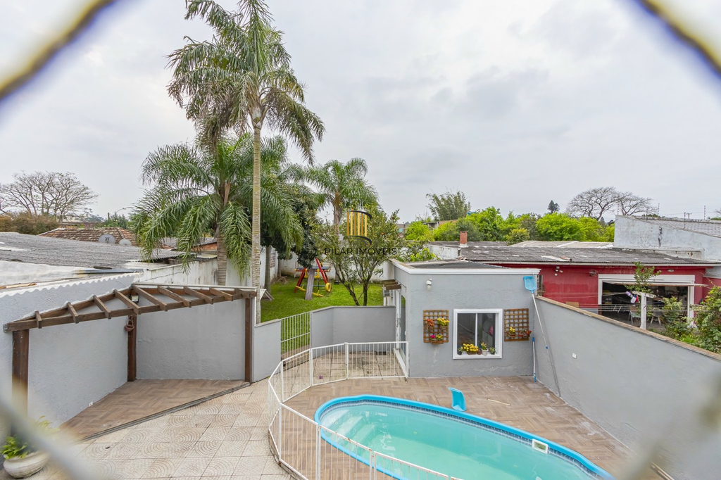 Casa 3 dormitórios no bairro Niterói