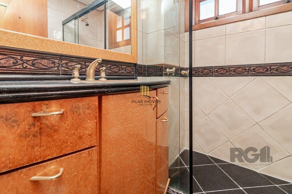 Apartamento 3 dormitórios no bairro Menino Deus