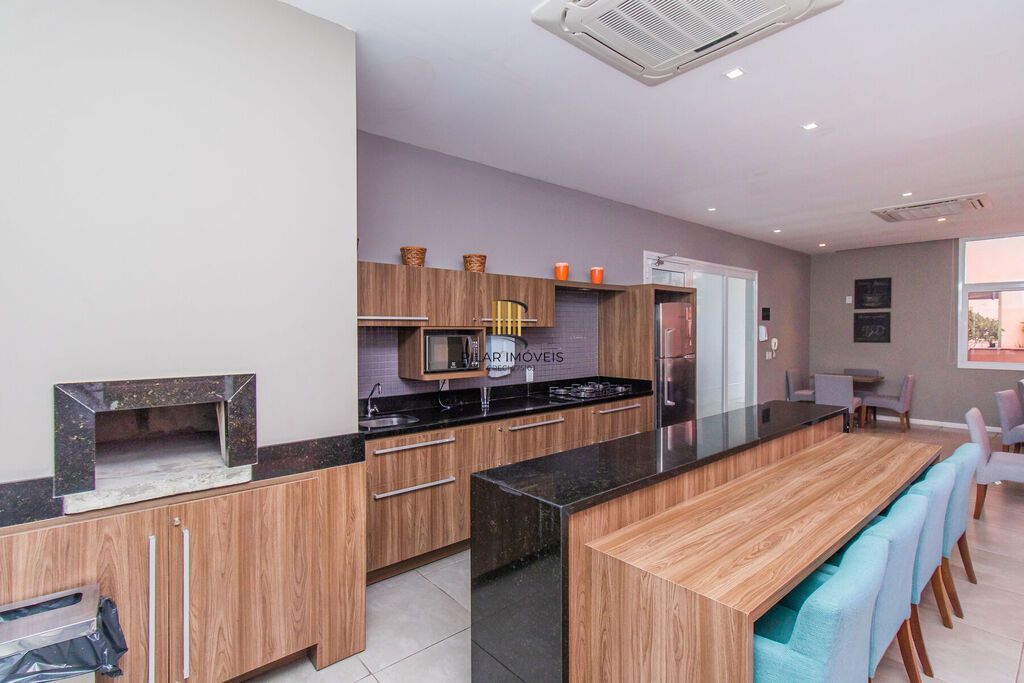 Apartamento 2 dormitórios no bairro Azenha