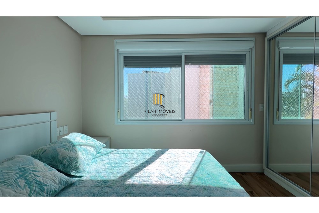 Casa de Condomínio 4 dormitórios no bairro Morada do Sol