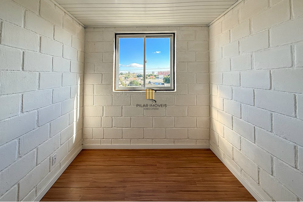Apartamento 2 dormitórios no bairro Guajuviras