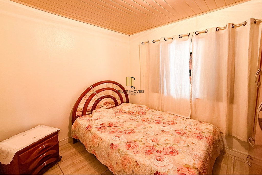 Casa 4 dormitórios no bairro Capão da Cruz