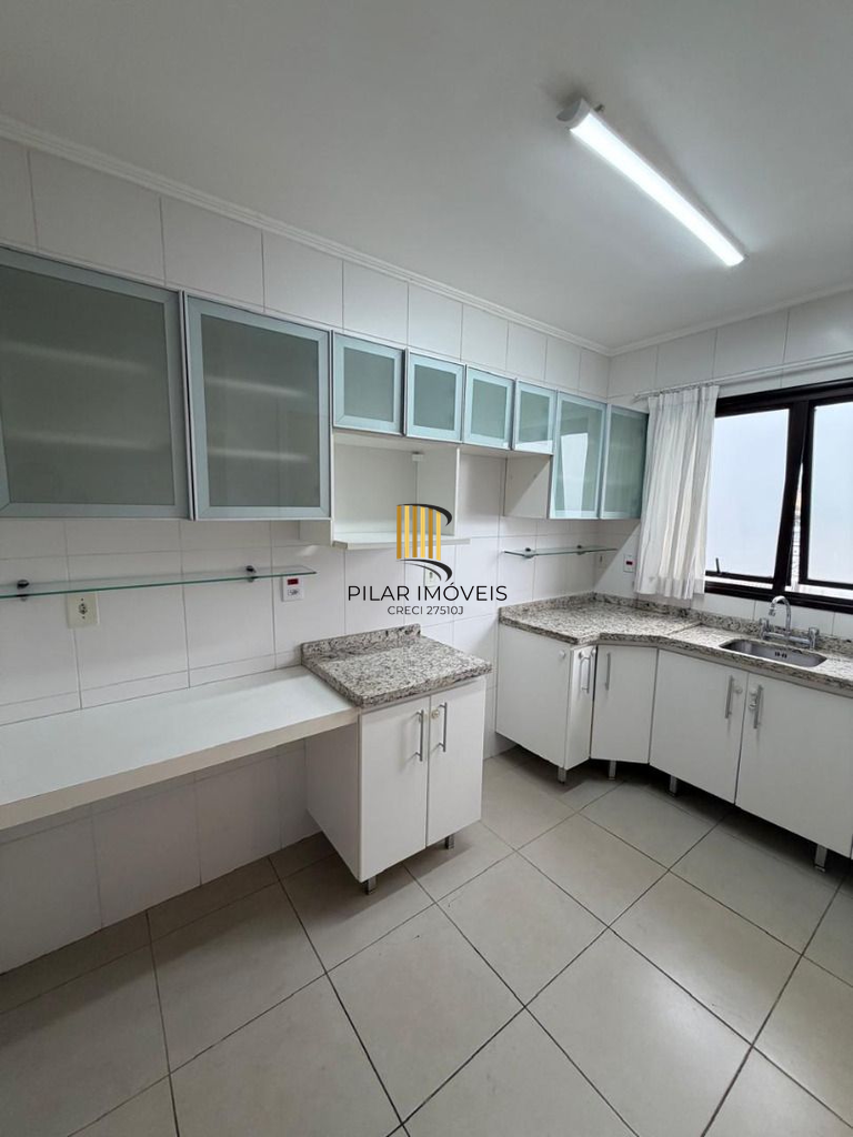 Apartamento 3 dormitórios no bairro Santana