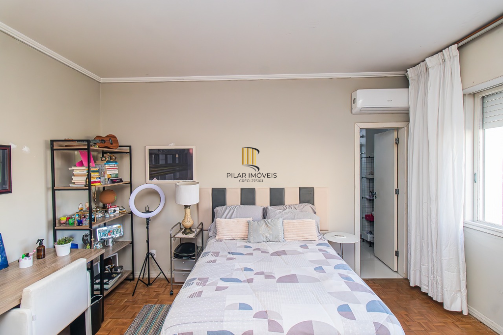 Apartamento 4 dormitórios no bairro Moinhos de Vento