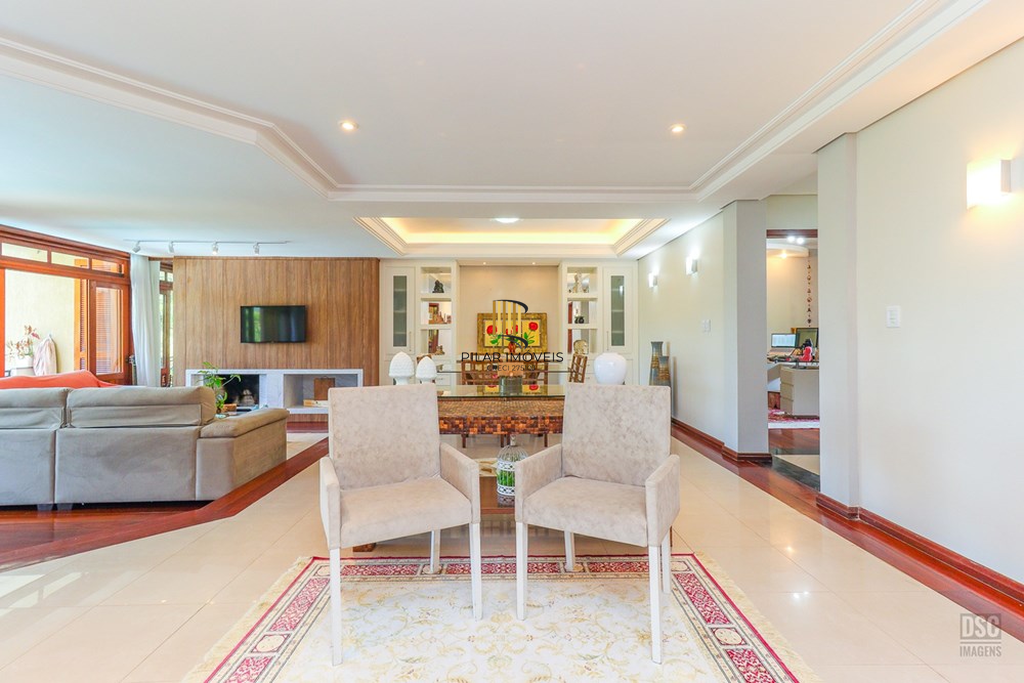 Casa 4 dormitórios no bairro Ipanema