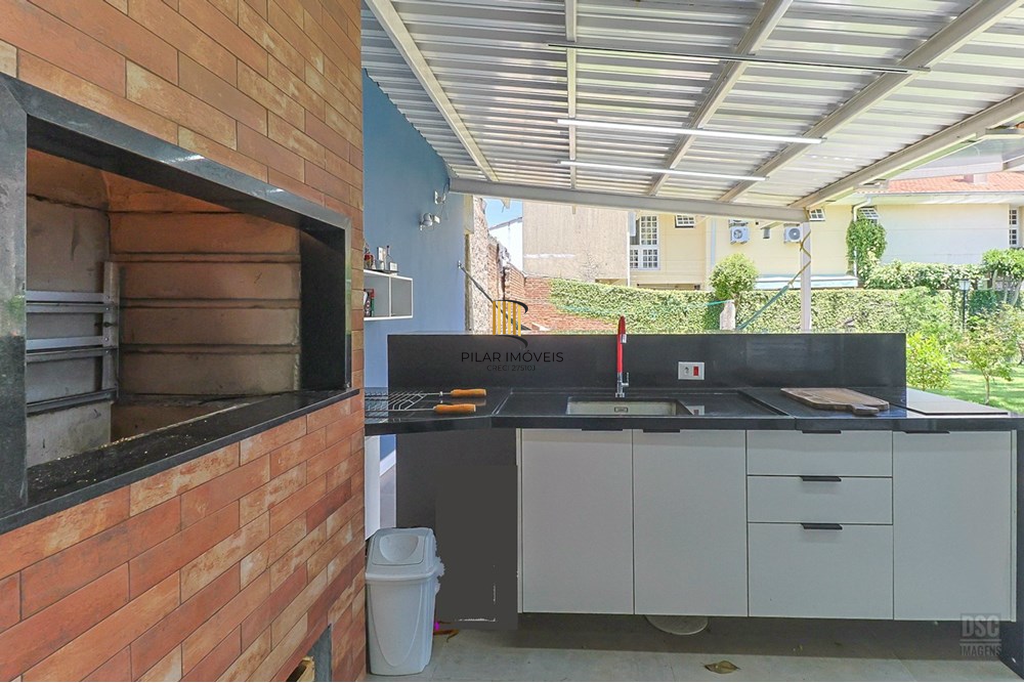 Casa 3 dormitórios no bairro Ipanema