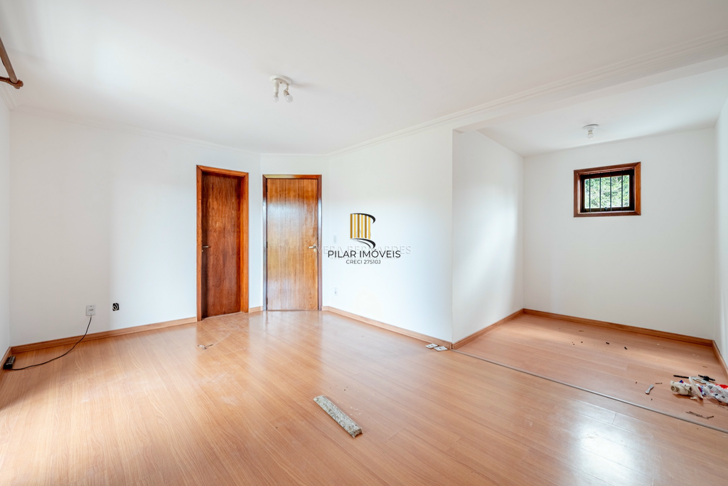 Casa 3 dormitórios no bairro Ipanema