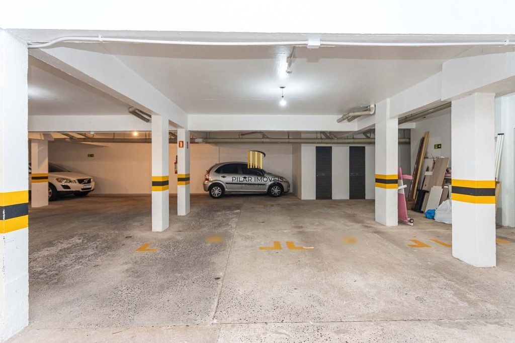 Cobertura 4 dormitórios no bairro Petrópolis