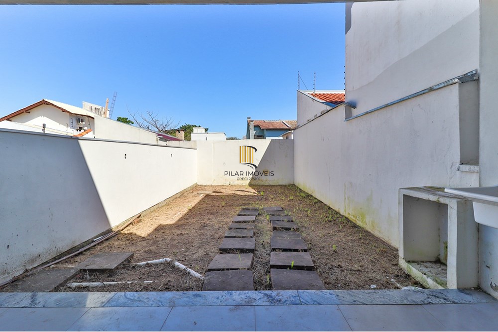 Casa 3 dormitórios no bairro Ipanema