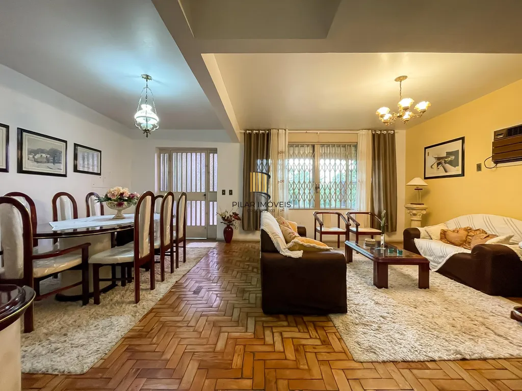 Casa 3 dormitórios no bairro Nonoai