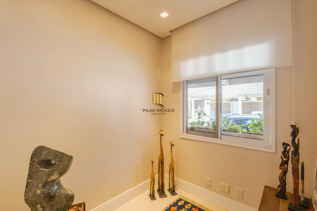 Casa de Condomínio 3 dormitórios no bairro Jardim Carvalho