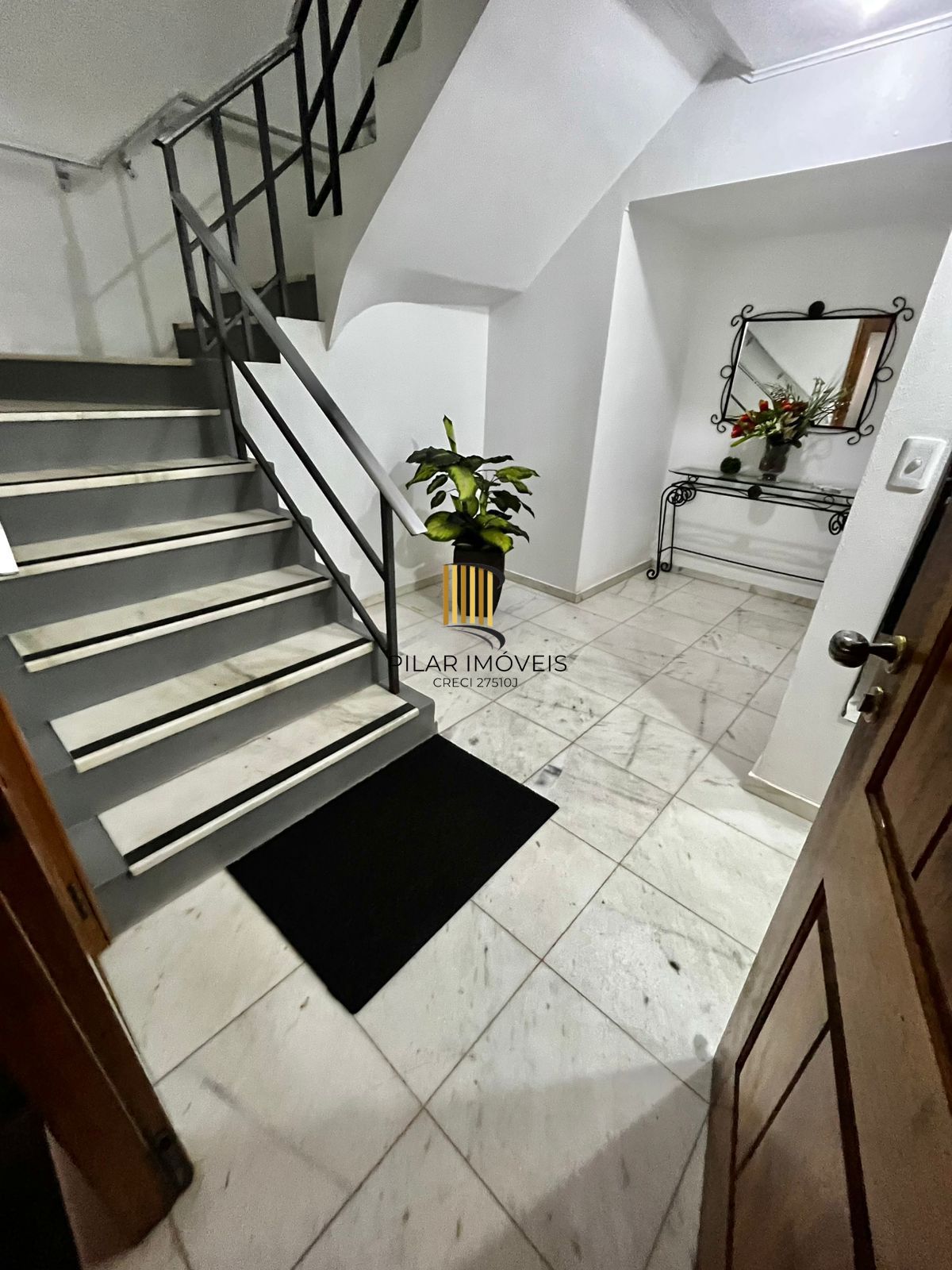 Apartamento 02 dorm, 62 m², 01 vaga de garagem, no bairro Cristo Redentor, PoA