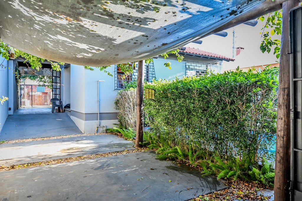 Casa 3 dormitórios no bairro Nonoai
