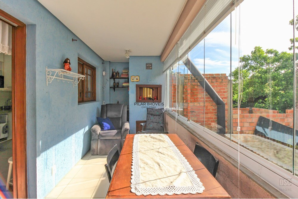 Casa 3 dormitórios no bairro Ipanema