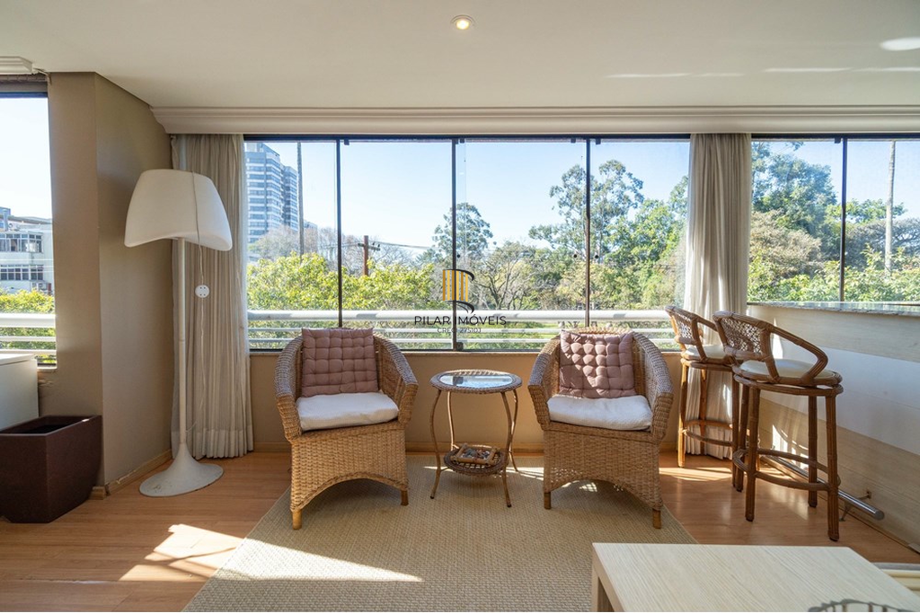 Apartamento 3 dormitórios no bairro Menino Deus