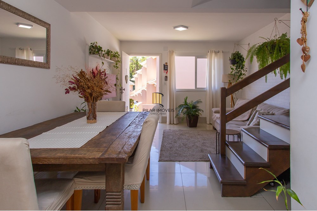 Casa de Condomínio 2 dormitórios no bairro Vila Nova