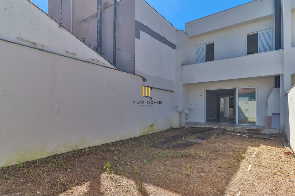 Casa 3 dormitórios no bairro Ipanema