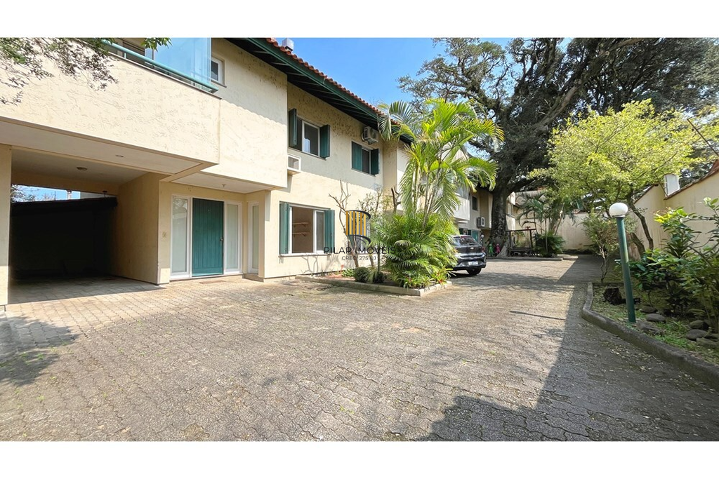 Casa de Condomínio 3 dormitórios no bairro Ipanema