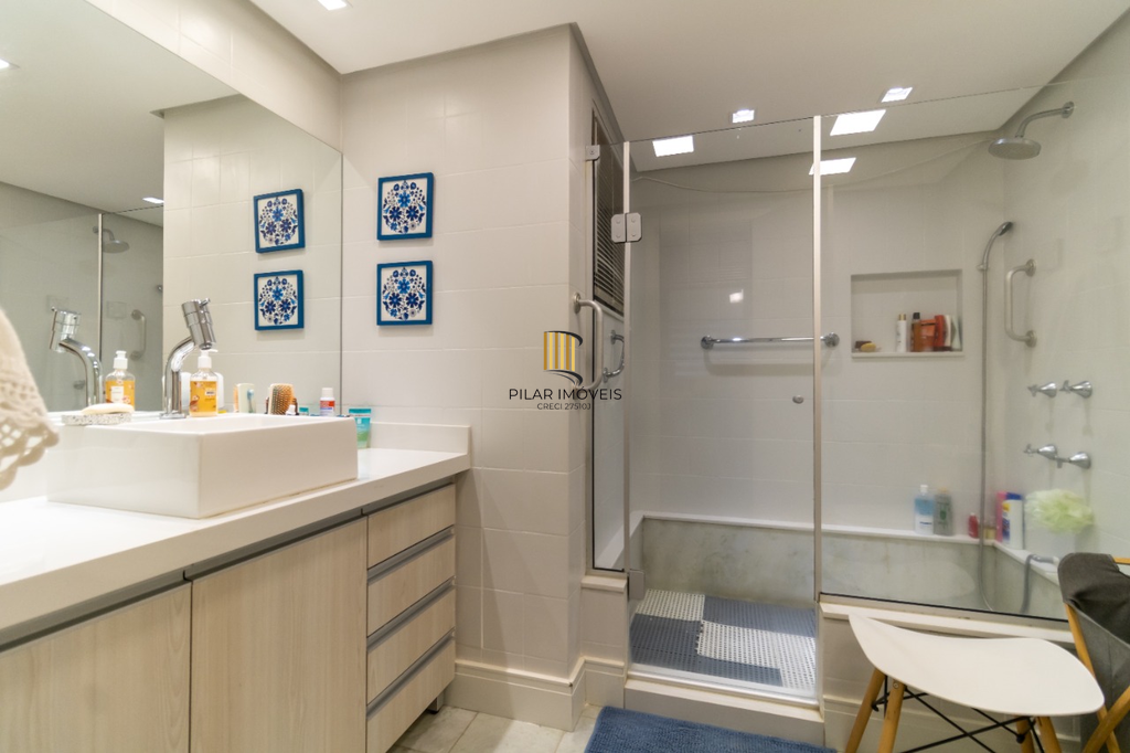 Apartamento 3 dormitórios no bairro Moinhos de Vento