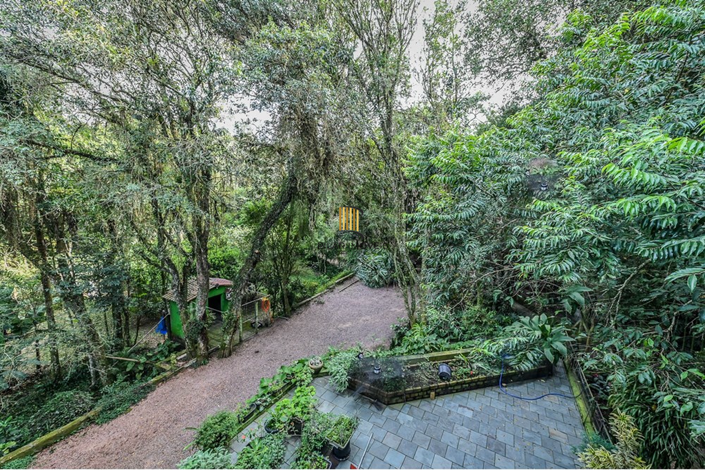 Casa 4 dormitórios no bairro Cascata