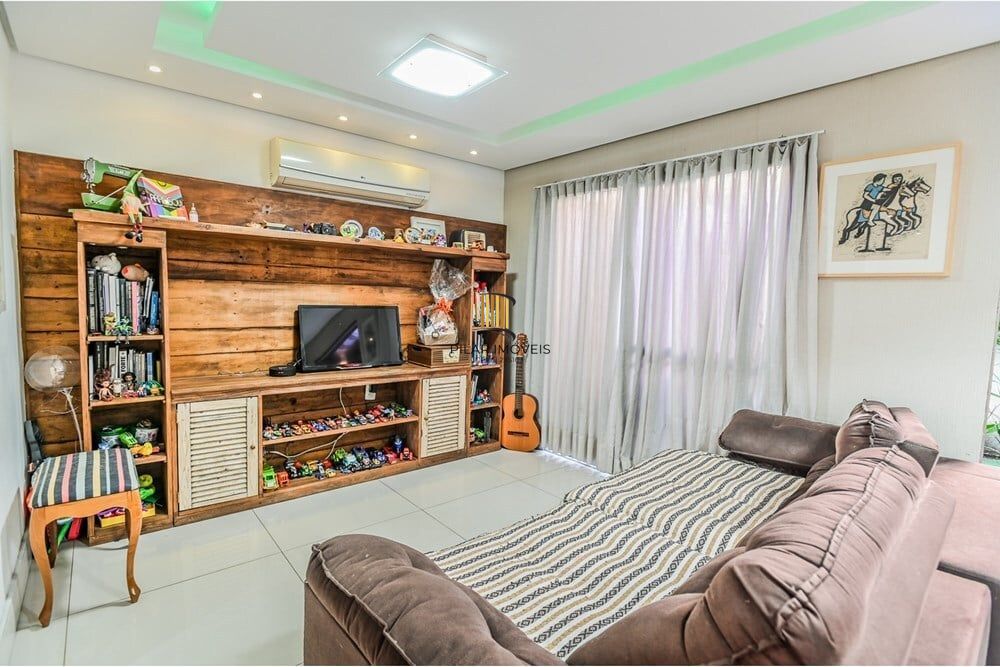 Casa de Condomínio 3 dormitórios no bairro Sarandi