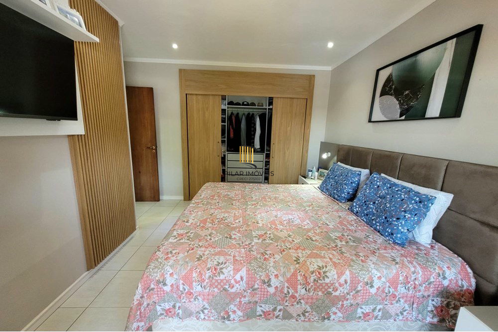 Casa 3 dormitórios no bairro Santa Isabel