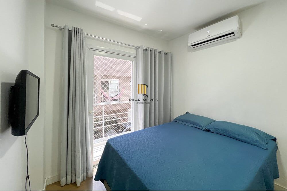 Casa de Condomínio 3 dormitórios no bairro Niterói