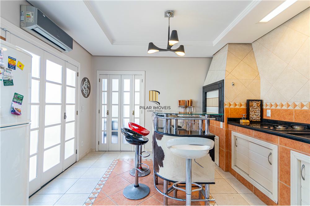 Casa de Condomínio 3 dormitórios no bairro Sarandi