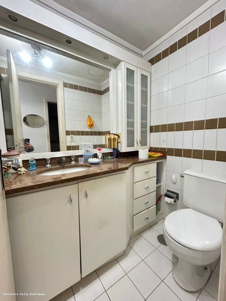 Apartamento 3 dormitórios no bairro Menino Deus