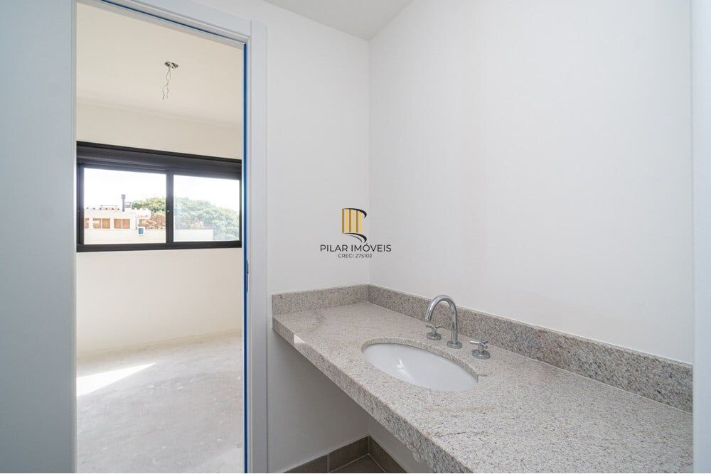 Apartamento 3 dormitórios no bairro Menino Deus
