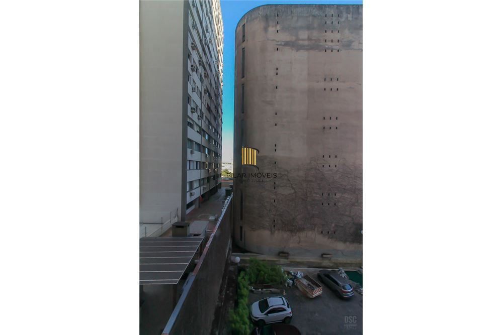 Apartamento 4 dormitórios no bairro Centro Histórico