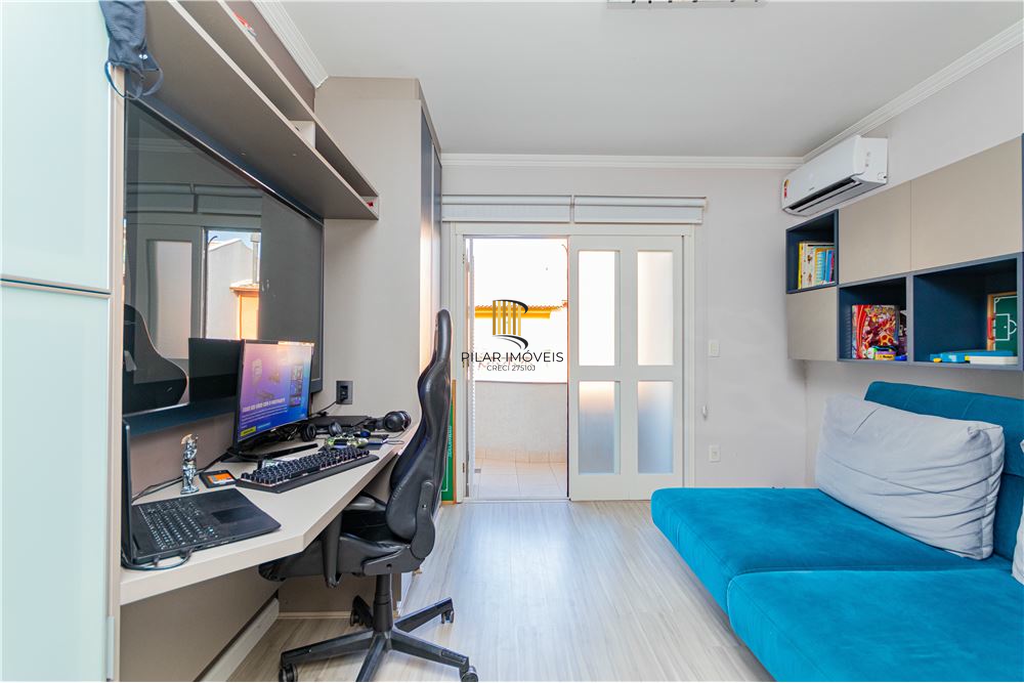 Casa de Condomínio 3 dormitórios no bairro Sarandi