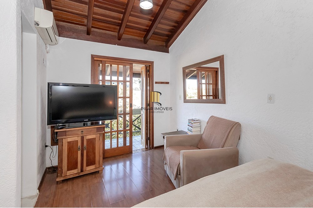 Casa de Condomínio 3 dormitórios no bairro Ipanema