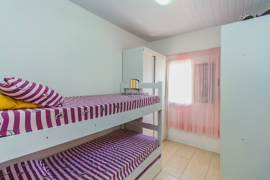 Casa de Condomínio 3 dormitórios no bairro Olaria