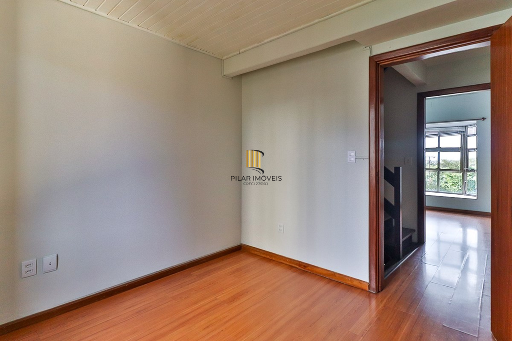 Casa de Condomínio 3 dormitórios no bairro Jardim Itu